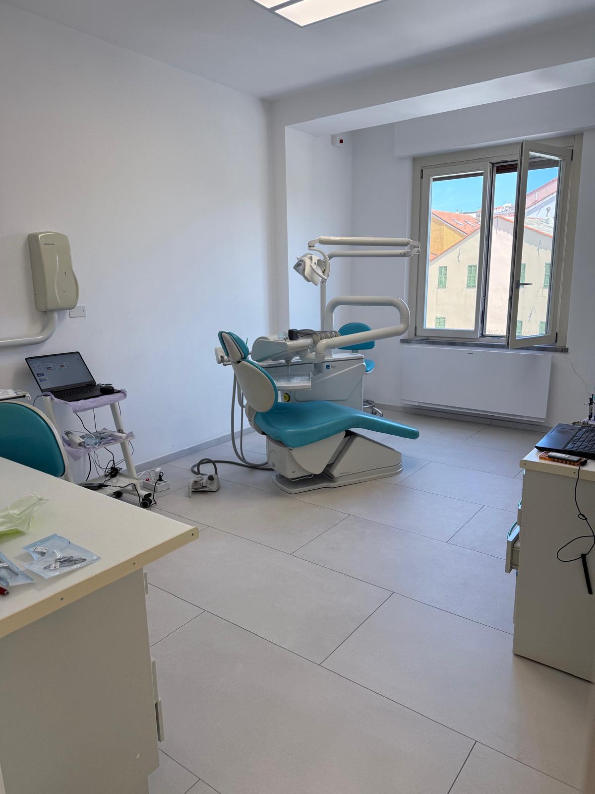 Riunito odontoiatrico dell'ambulatorio DENTEM